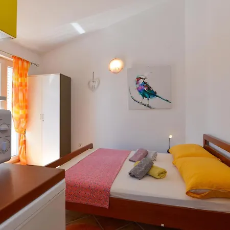 Apartment Cozy In With Wifi Starigrad Paklenica